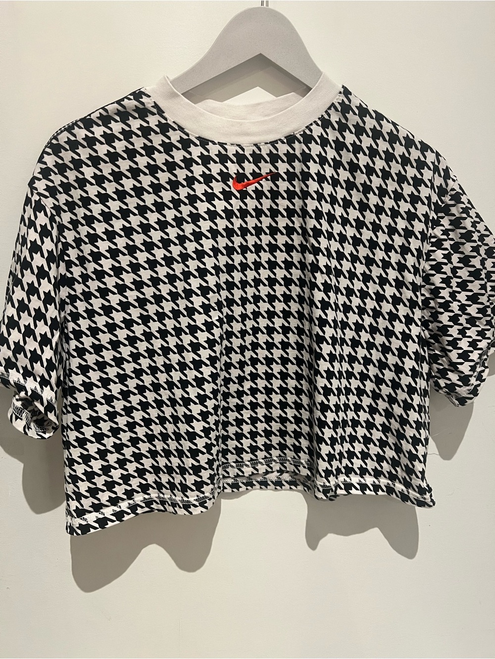Nike Black & White Houndstooth Cropped Tee with Red Swoosh